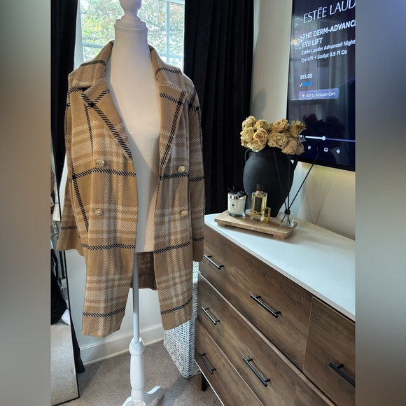 Anne Klein Tan and Black Knit Jacket NWOT!! - Picture 3 of 7